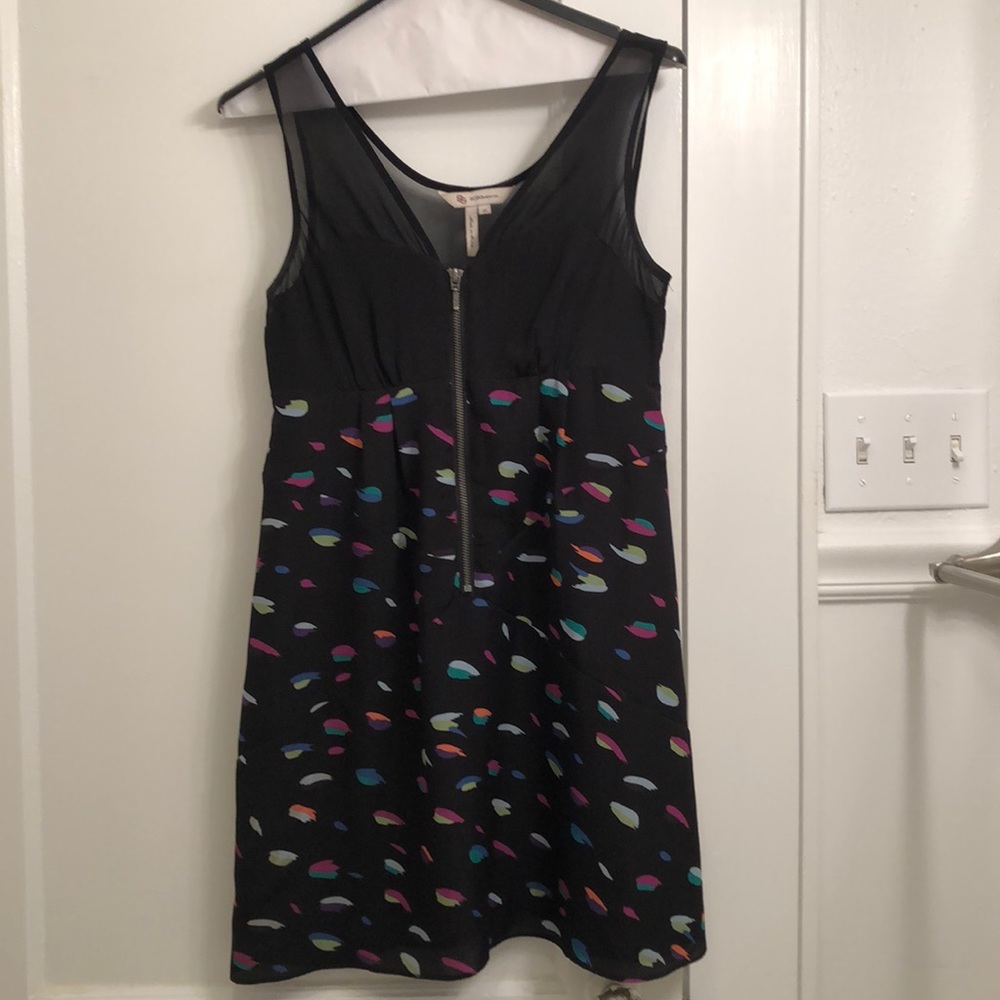 Black, sleeveless dress-perfect for a night out!
